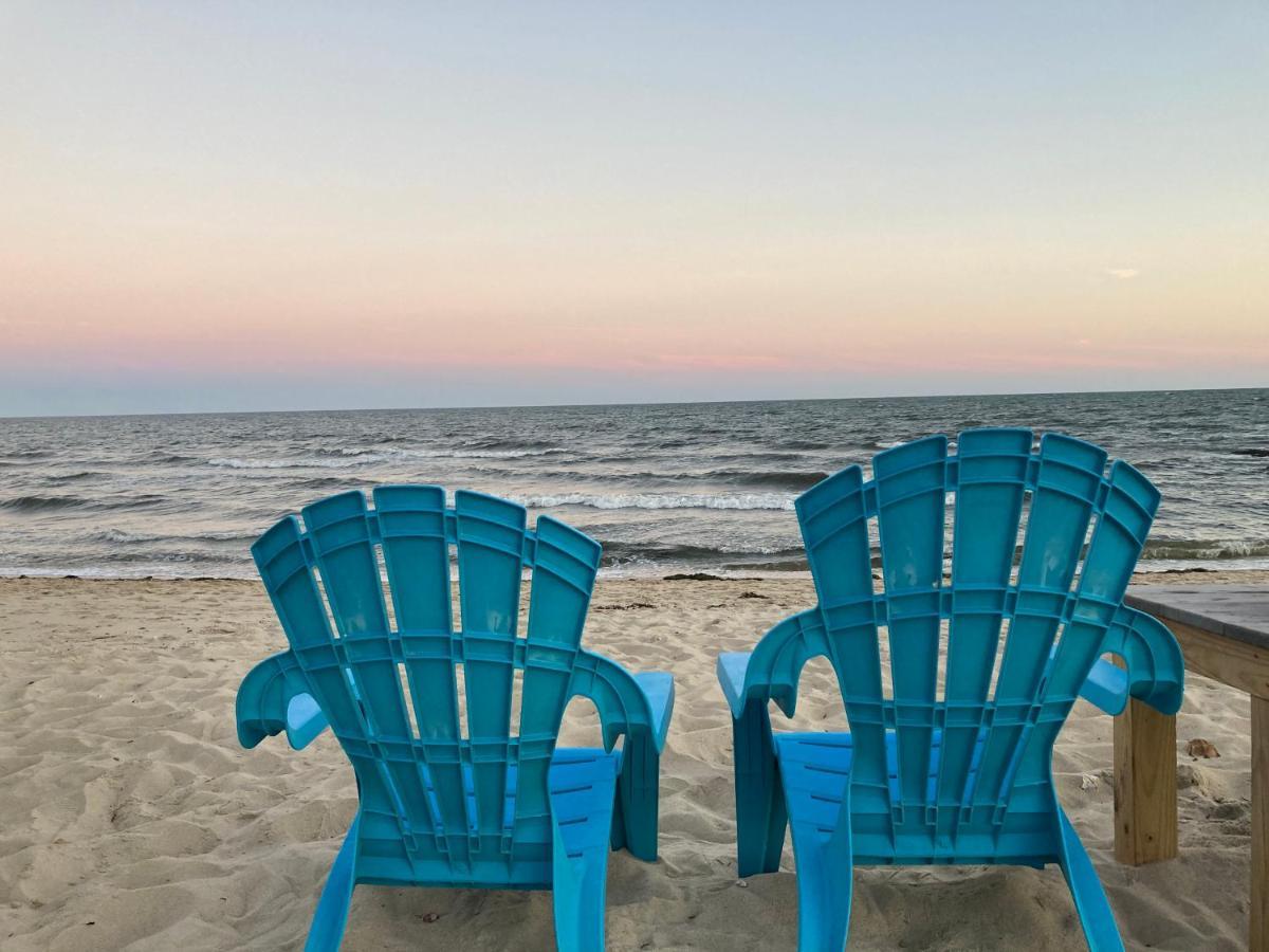 By The Sea Guests Bed & Breakfast And Suites 데니스 포트 외부 사진