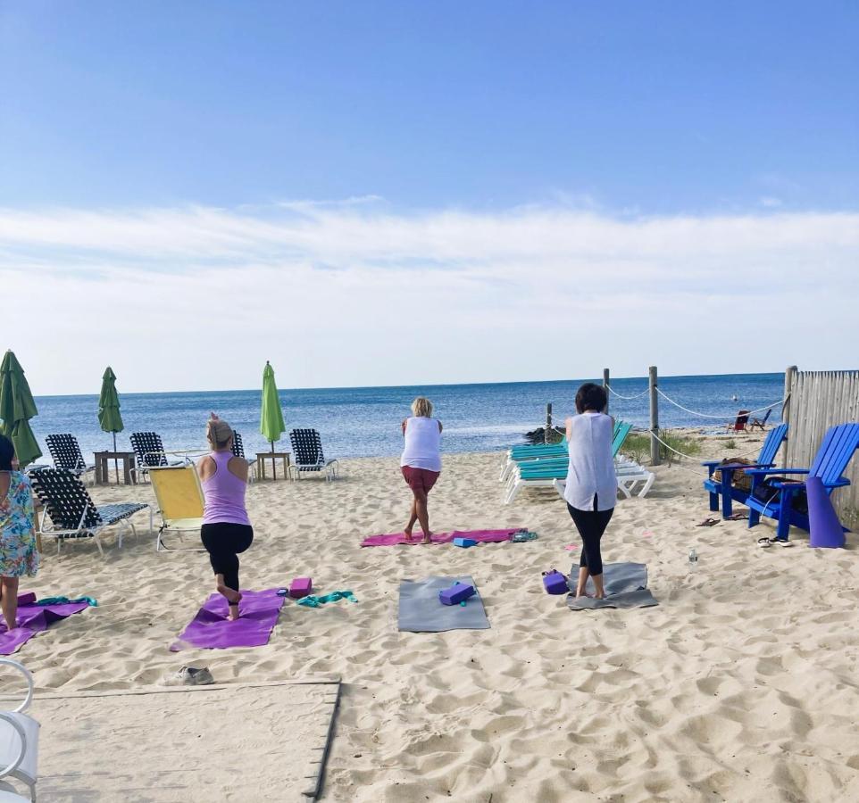 By The Sea Guests Bed & Breakfast And Suites 데니스 포트 외부 사진