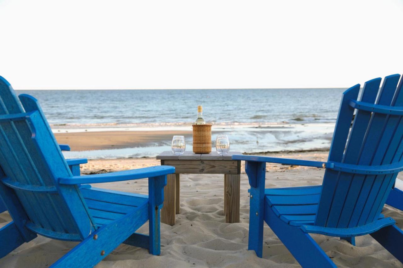By The Sea Guests Bed & Breakfast And Suites 데니스 포트 외부 사진