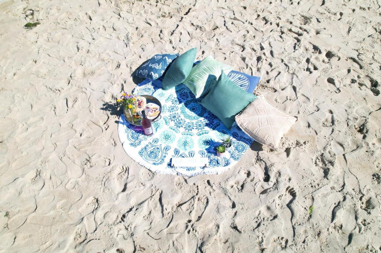By The Sea Guests Bed & Breakfast And Suites 데니스 포트 외부 사진