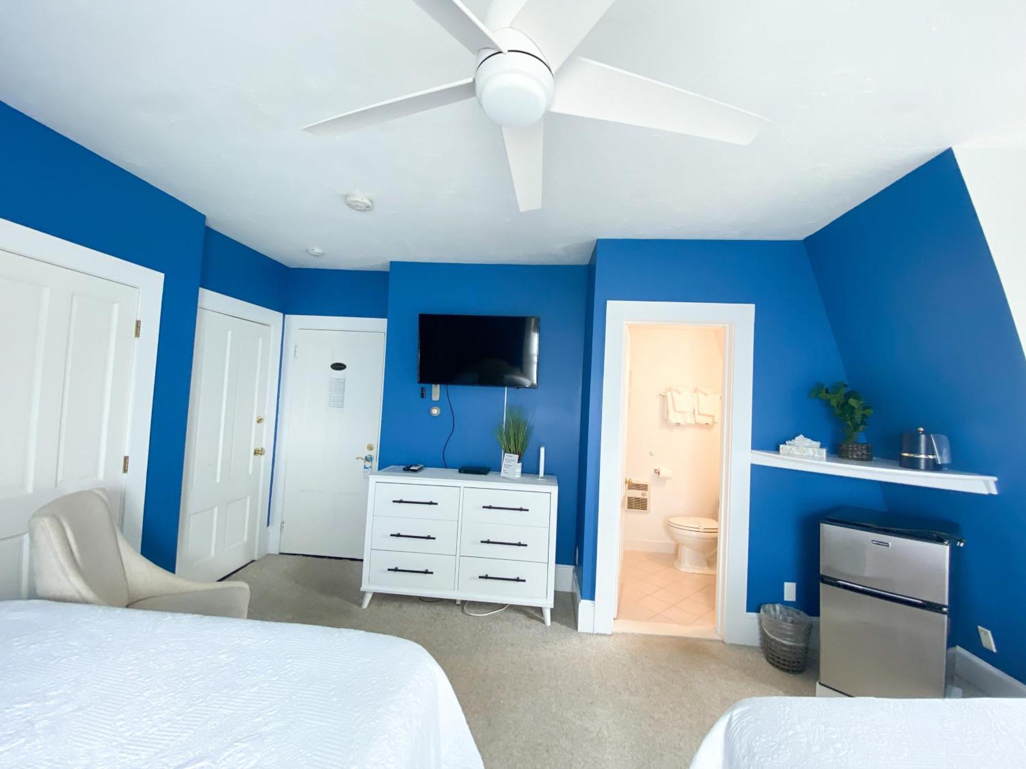 By The Sea Guests Bed & Breakfast And Suites 데니스 포트 객실 사진