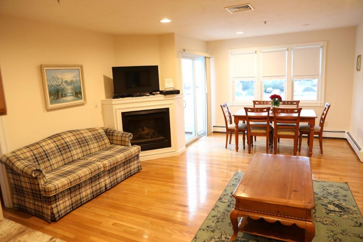 By The Sea Guests Bed & Breakfast And Suites 데니스 포트 객실 사진