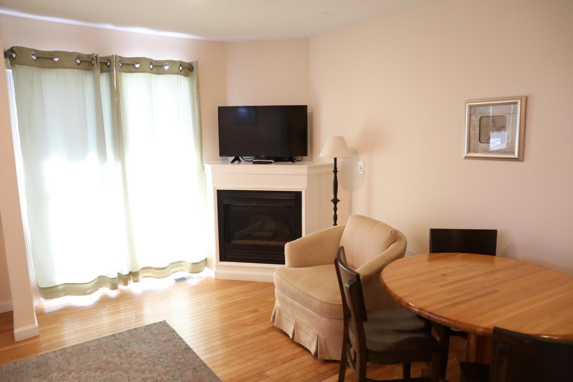 By The Sea Guests Bed & Breakfast And Suites 데니스 포트 객실 사진